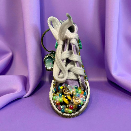 Bedazzled Converse Shoe Keychain – Summer Bees
